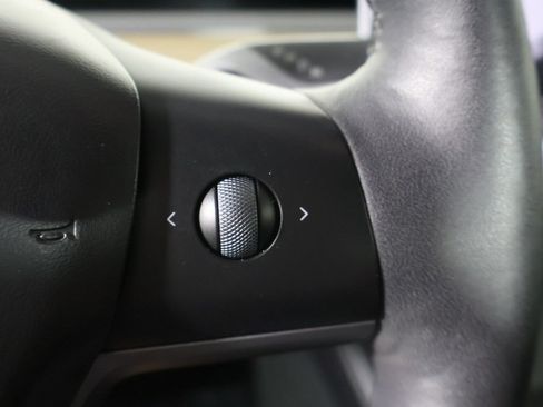 Used 2023 Tesla Model 3 Standard Range RWD image 36