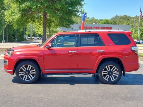 Used 2022 Toyota 4Runner Limited AWD/4WD image 10