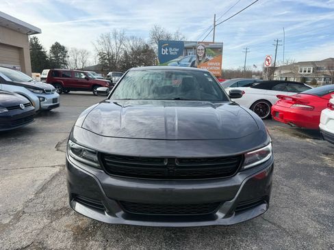 Used 2019 Dodge Charger SXT w/ Leather Interior Group image 9