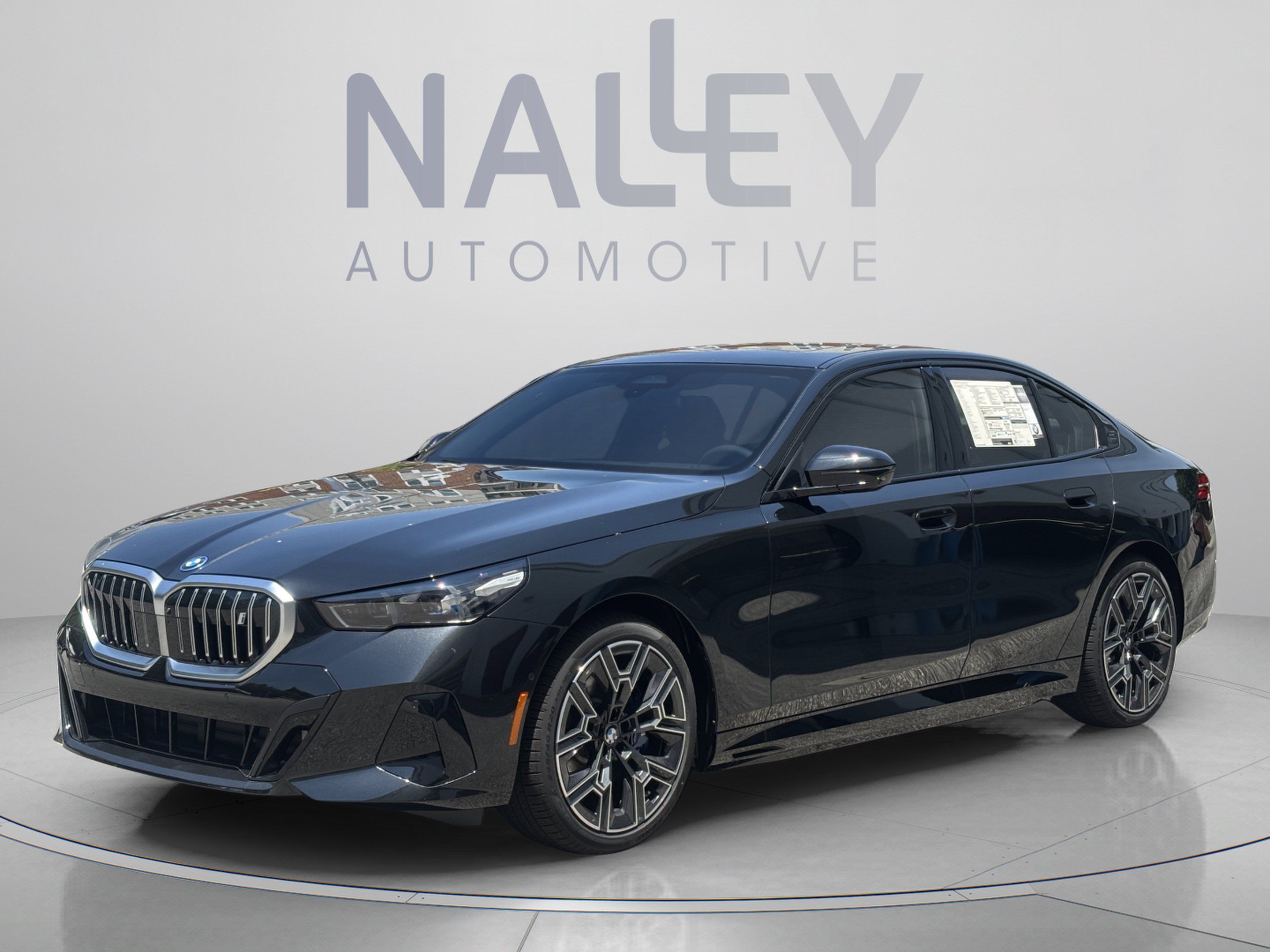 Used 2026 BMW i5 eDrive40 w/ M Sport Package RWD image 1