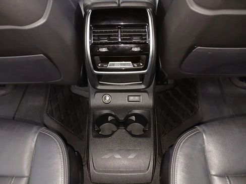 Used 2021 BMW X7 xDrive40i w/ M Sport Package AWD/4WD image 36
