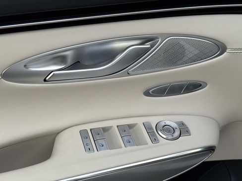 Used 2025 Genesis GV70 2.5T w/ Select Package image 20