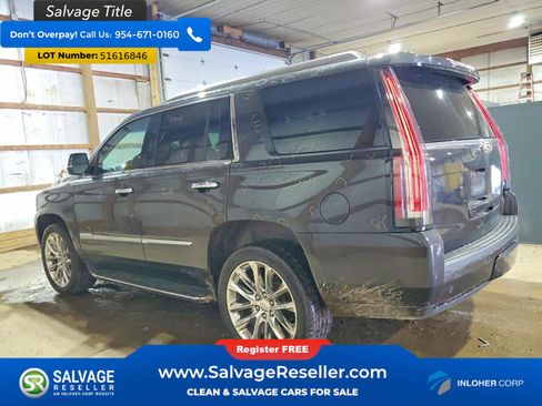 Used 2018 Cadillac Escalade Luxury AWD/4WD image 3