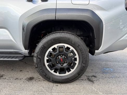 Used 2025 Toyota 4Runner TRD Off-Road Premium AWD/4WD image 29