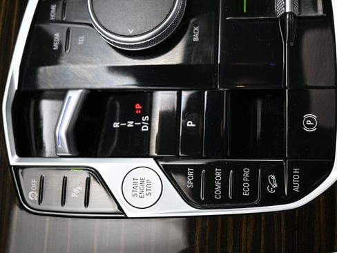 Used 2023 BMW X7 xDrive40i image 29