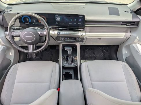 Used 2025 Hyundai Kona SEL FWD image 25