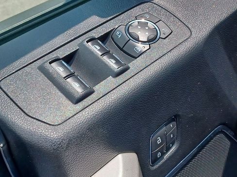 Used 2018 Ford F150 Lariat w/ Equipment Group 502A Luxury AWD/4WD image 10
