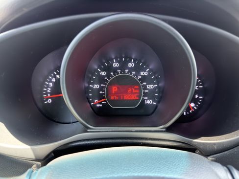 Used 2019 Kia Soul + FWD image 27