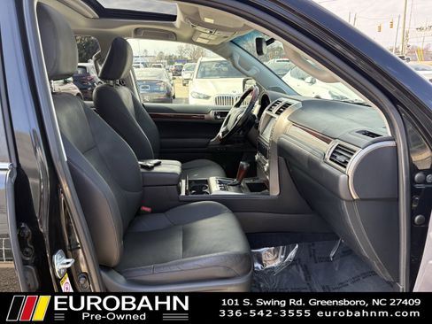 Used 2017 Lexus GX 460 Premium image 17