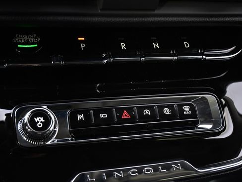 New 2026 Lincoln Corsair Premiere image 30