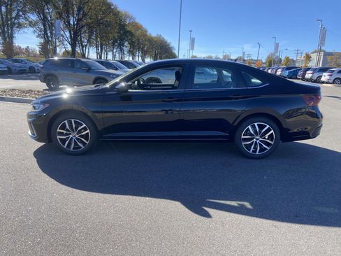 New 2026 Volkswagen Jetta SE image 6