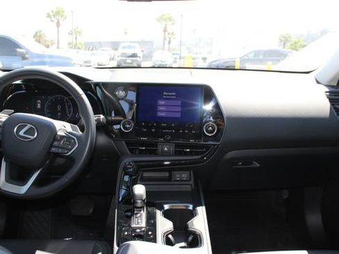 Certified 2025 Lexus NX 250 FWD w/ Accessory Package (2T) image 10