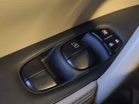 Used 2022 Nissan Rogue Sport SL w/ Premium Package AWD/4WD image 27