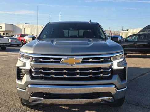 Used 2025 Chevrolet Silverado 1500 LTZ w/ LTZ Premium Package image 7