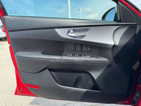 Used 2023 Kia Forte LXS image 27