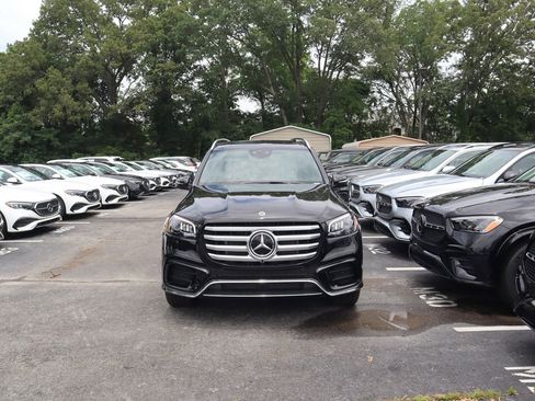 New 2025 Mercedes-Benz GLS 580 4MATIC image 8