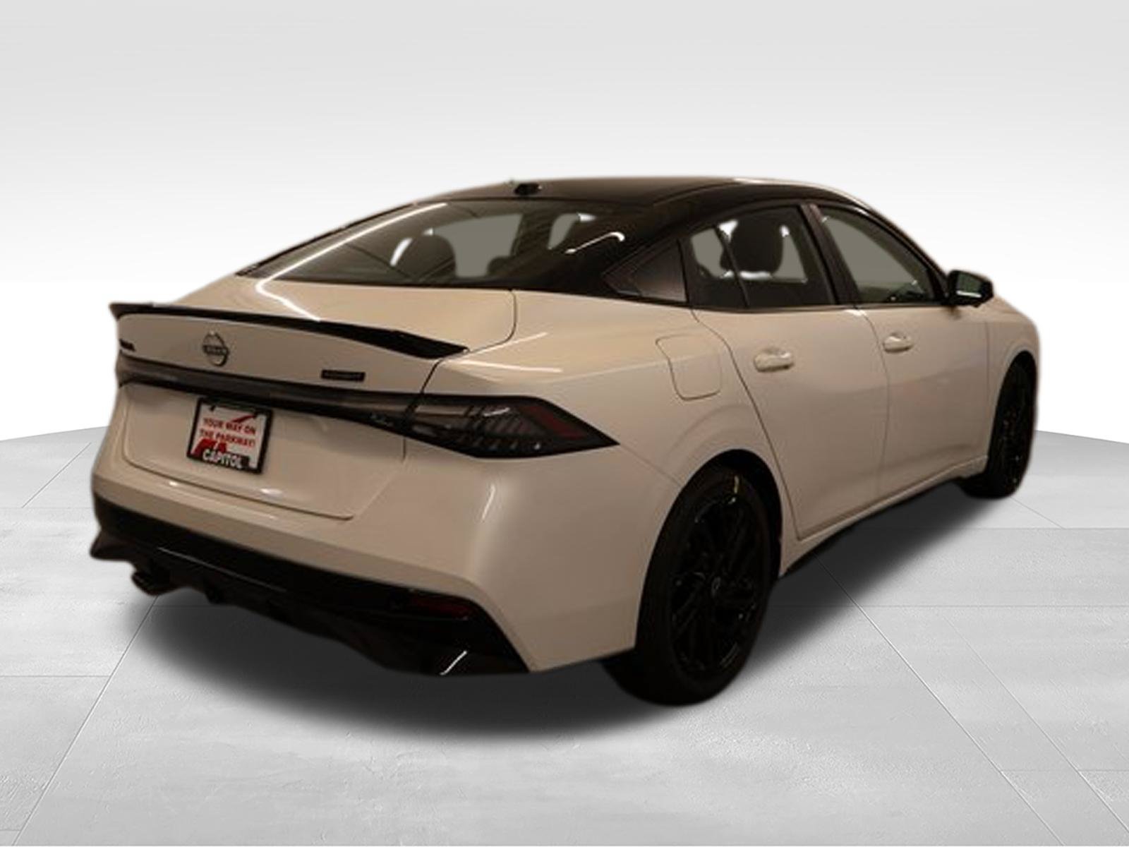 New 2027 Nissan Sentra SR w/ SR Premium Package FWD image 2
