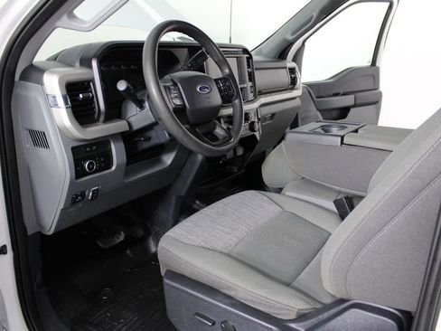 Used 2023 Ford F350 XLT w/ FX4 Off-Road Package image 18