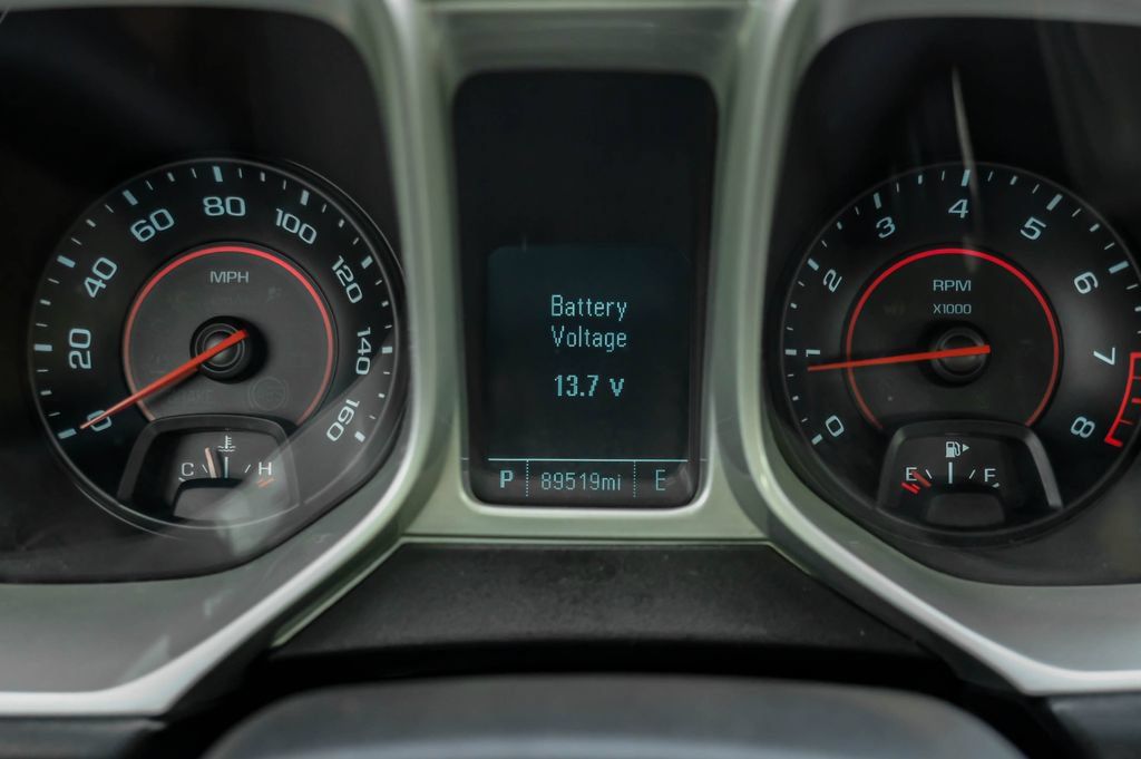 Used 2015 Chevrolet Camaro LT RWD image 21