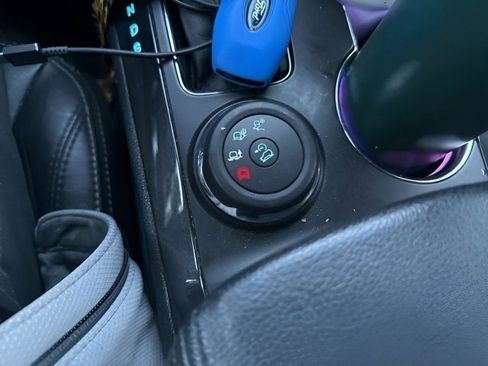 Used 2016 Ford Explorer Limited image 24