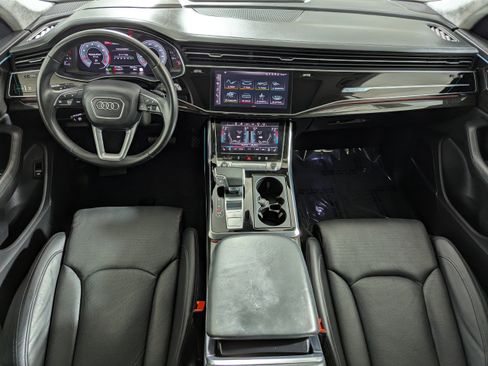 Used 2022 Audi Q8 Prestige image 10