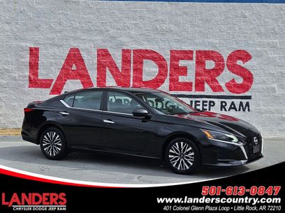 Used 2025 Nissan Altima 2.5 SV