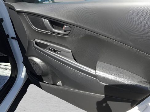 Used 2018 Hyundai Kona SEL w/ SEL Tech Package 02 FWD image 28