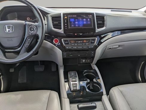 Used 2017 Honda Pilot Elite image 15