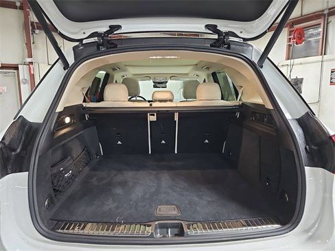 Used 2024 Mercedes-Benz GLE 450 4MATIC image 13