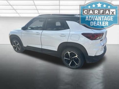 Used 2023 Chevrolet TrailBlazer RS w/ Sun and Liftgate Package FWD image 5