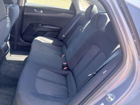 Used 2021 Kia K5 LX FWD image 12