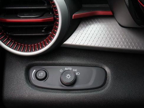 Used 2024 Chevrolet Trax RS image 34