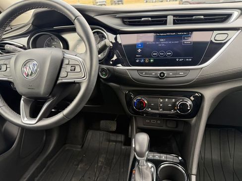 Used 2021 Buick Encore GX Preferred w/ Cold Weather Comfort Package image 19
