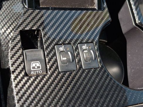 Used 2024 Toyota 4Runner TRD Off-Road Premium image 24