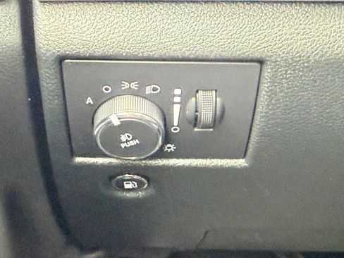 Used 2015 Jeep Grand Cherokee Limited AWD/4WD image 38