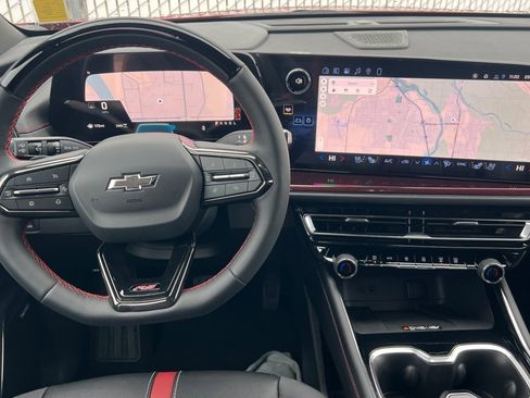 New 2026 Chevrolet Traverse RS image 11