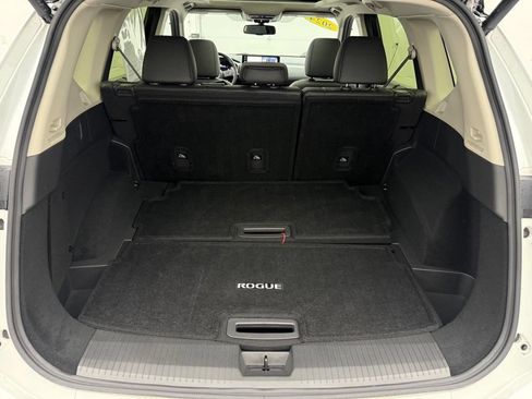 Used 2024 Nissan Rogue SL w/ SL Premium Package AWD/4WD image 10