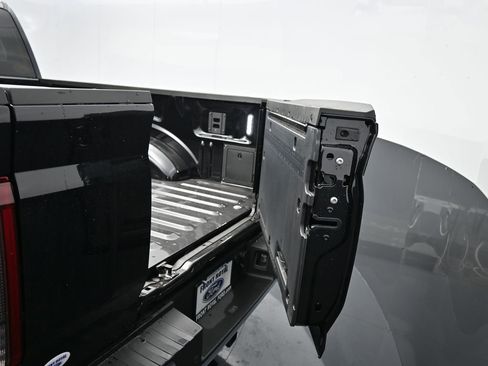 New 2025 Ford F150 Lariat w/ Equipment Group 502A High image 23