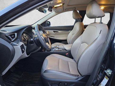 Used 2023 INFINITI QX50 Luxe FWD image 14