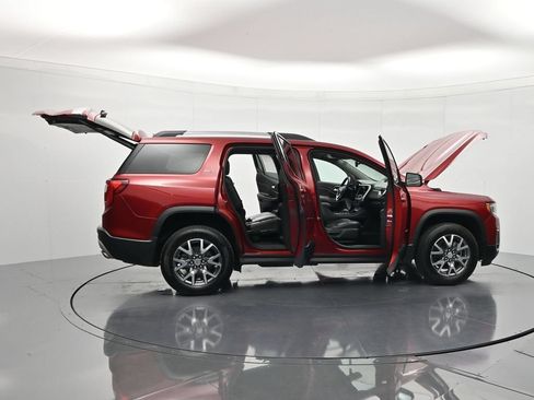 Certified 2023 GMC Acadia SLT FWD image 50