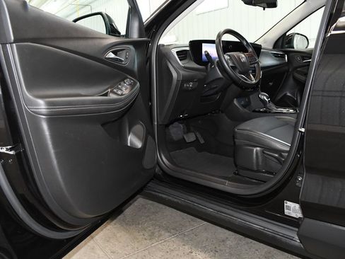 Used 2025 Buick Encore GX Preferred FWD image 13