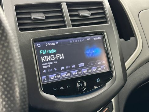 Used 2015 Chevrolet Sonic LT image 41