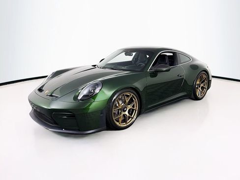Certified 2026 Porsche 911 GT3 w/ Lightweight Package RWD image 1