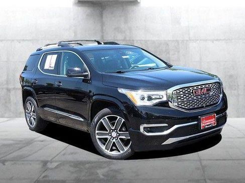 Used 2017 GMC Acadia Denali w/ Technology Package AWD/4WD image 2