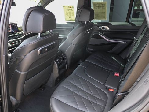 Used 2024 BMW X5 xDrive40i w/ M Sport Package AWD/4WD image 20