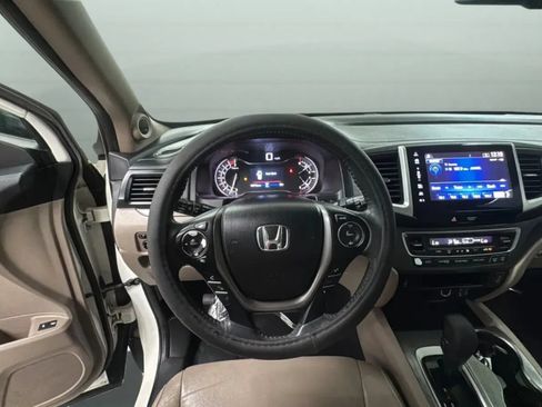 Used 2017 Honda Pilot EX-L image 16