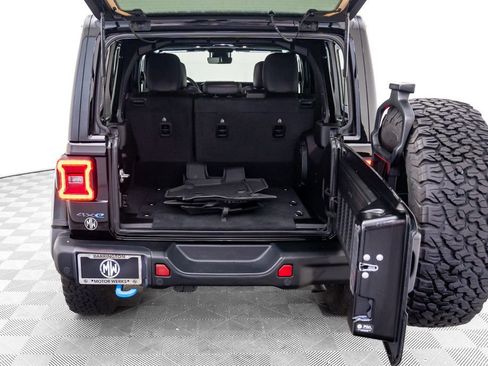 Used 2024 Jeep Wrangler Unlimited Rubicon 4xe image 33