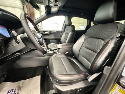 New 2025 Ford Escape ST-Line image 13