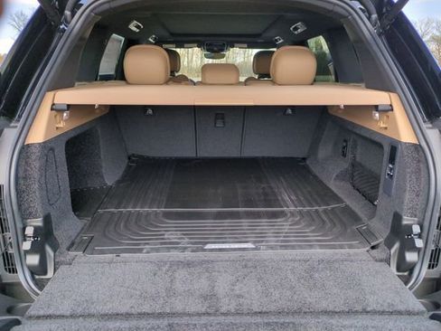 New 2026 Land Rover Range Rover SE image 16