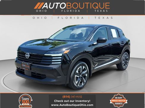 Used 2025 Nissan Kicks SV AWD/4WD image 1